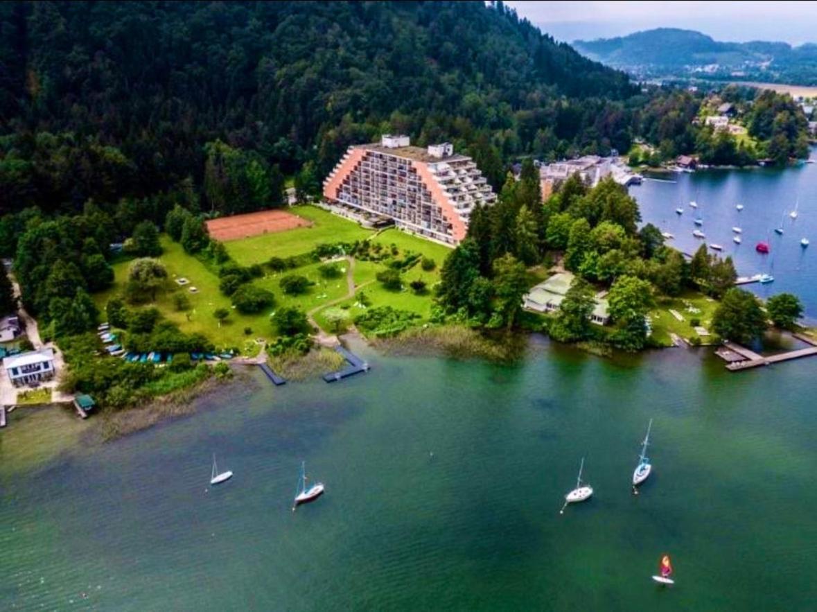 Apartment Am Ossiacher See Mit Seeblick Landskron Exterior foto